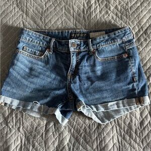 Aeropostale Womens Denim Cuffed Shorts Blue 6, dark wash, midi.